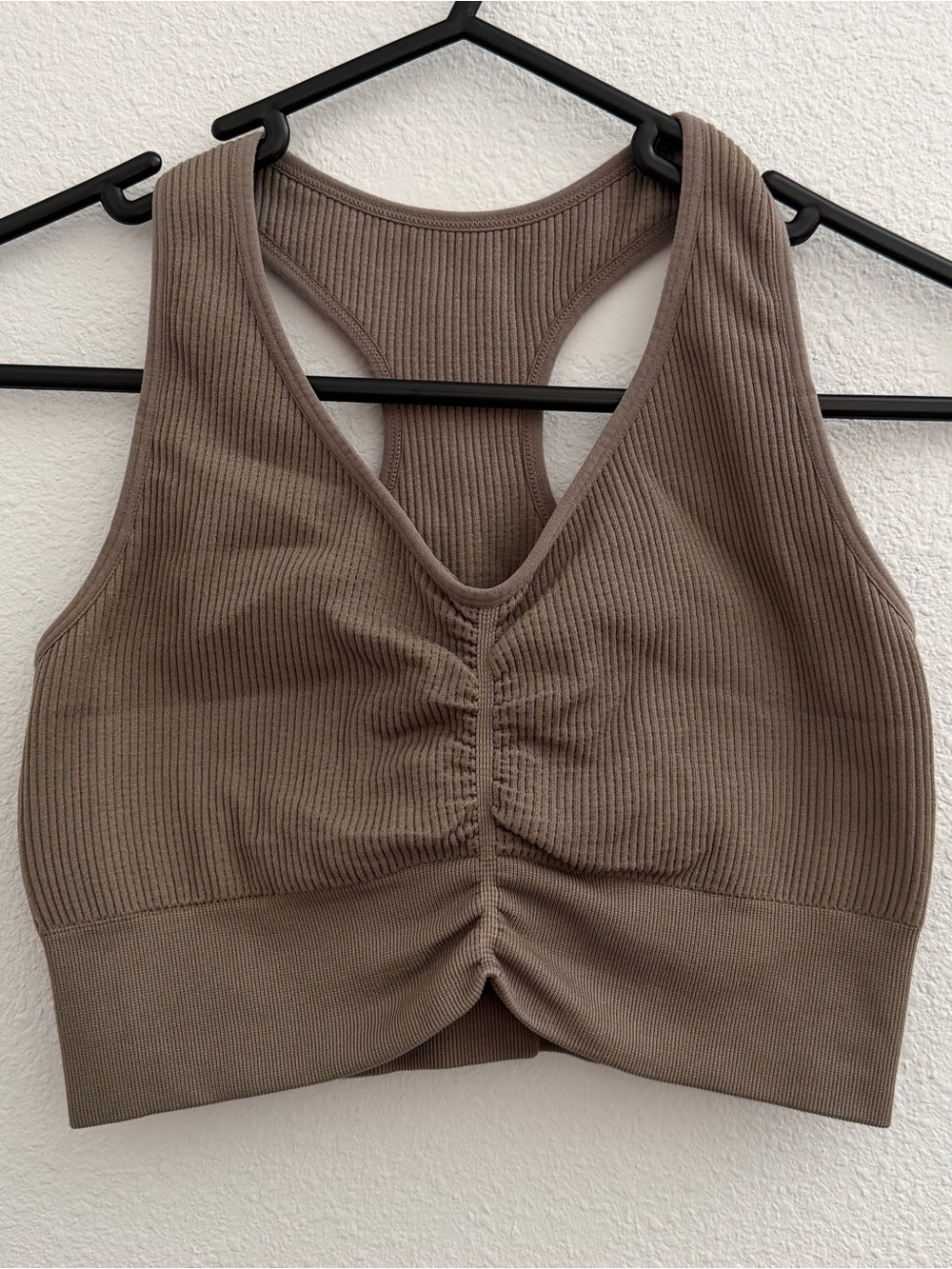 NVGTN Ribbed Racerback Sports Bra in Taupe Brown